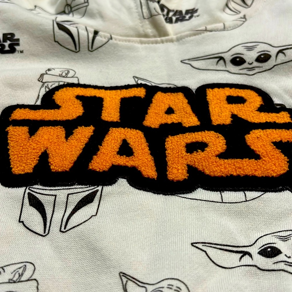 Star Wars hoodie with characters heads all over